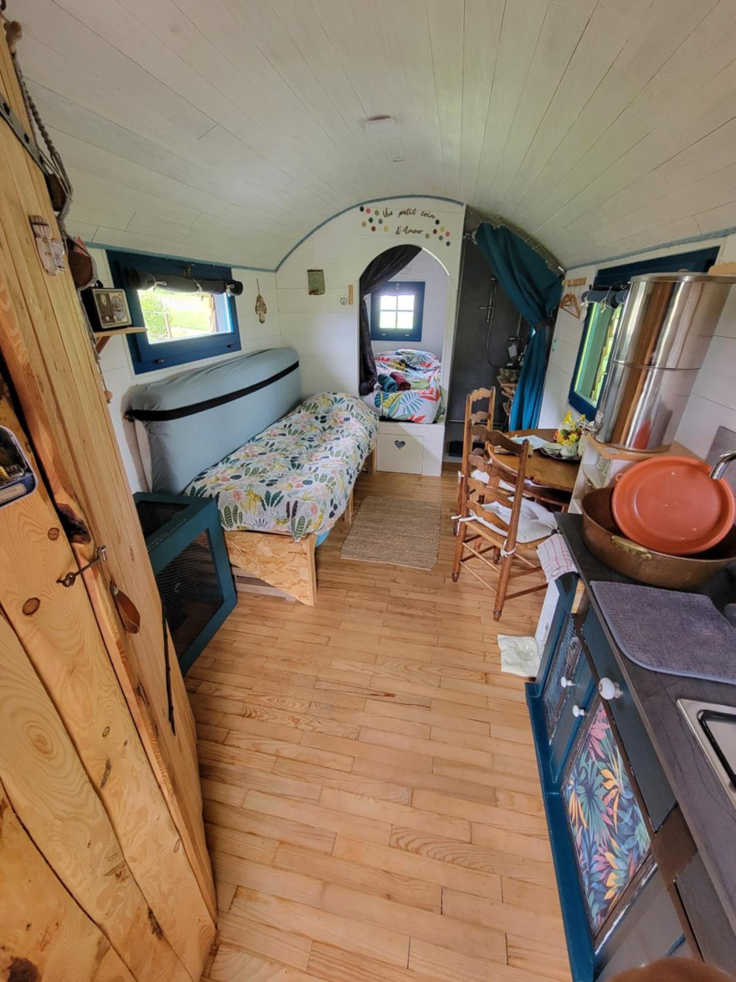 La Roulotte Tiny House Du Mond'Ideal Leval  Exterior photo